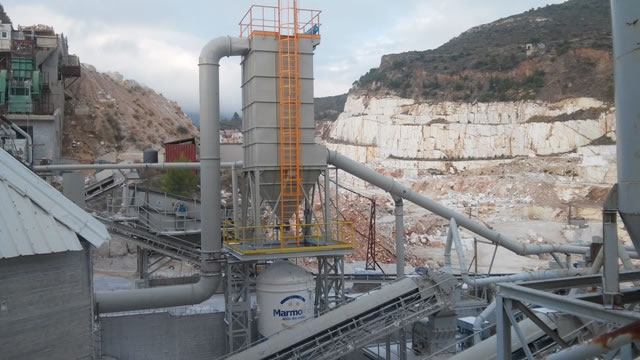 Bag filter for dedusting crushers and conveyor belts in a lime stone quarry