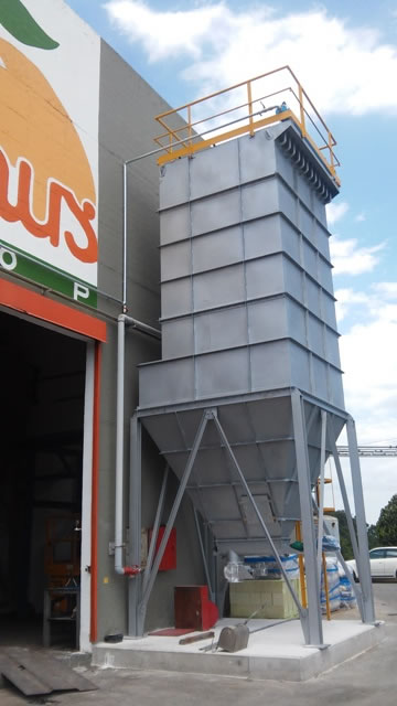 Dedusting a biomass fired boiler