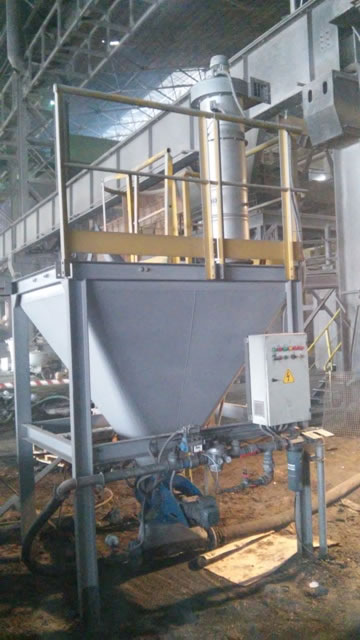 Pneumatic conveying of pet coke in a steel production factory