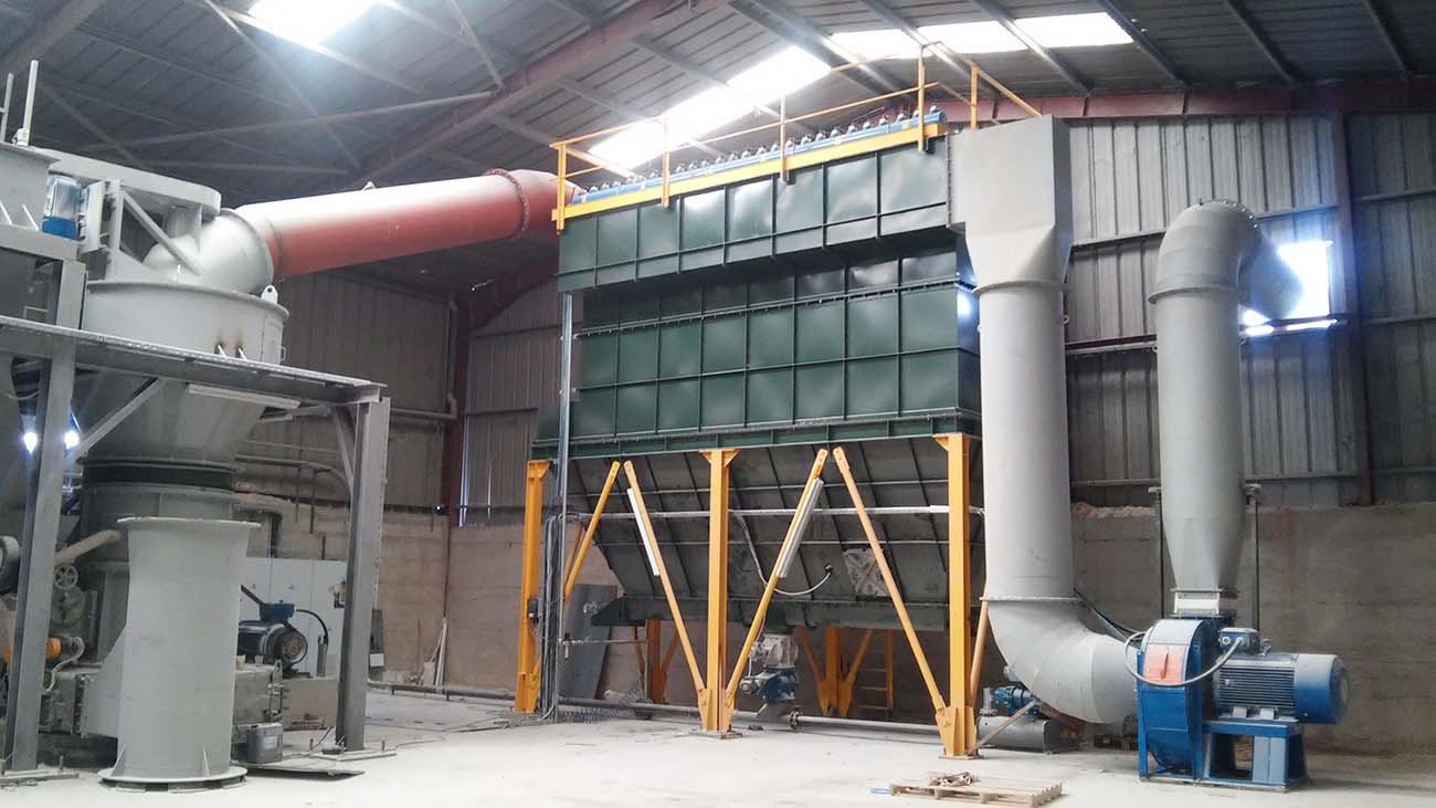 Bag filter 500 m2 for dedusting a cement production plant